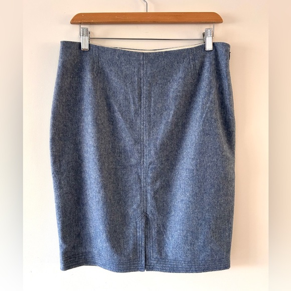 BANANA REPUBLIC NWT Italian Flannel Pencil Skirt | Blue Heather/Melange | 4 - Picture 2 of 8